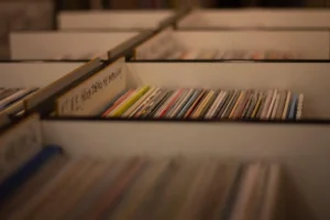 Muzario visuel concept playlists émotion et artistes indépendants